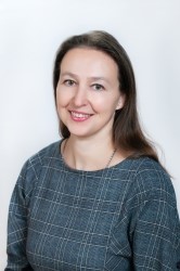 Елизарова Наталия Михайловна.